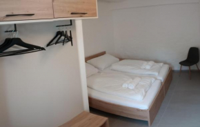 NRV twee-persoonskamer met gemeenschappelijke keuken Möderbrugg